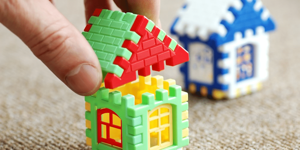Homebuilder Sentiment Rises Amid Falling Mortgage Rates