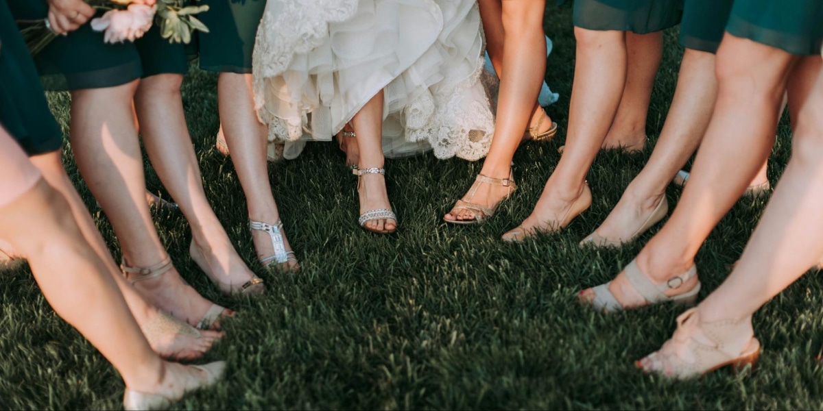 Is Green the New White? How Chicago's Wedding Scene is Shifting Colors