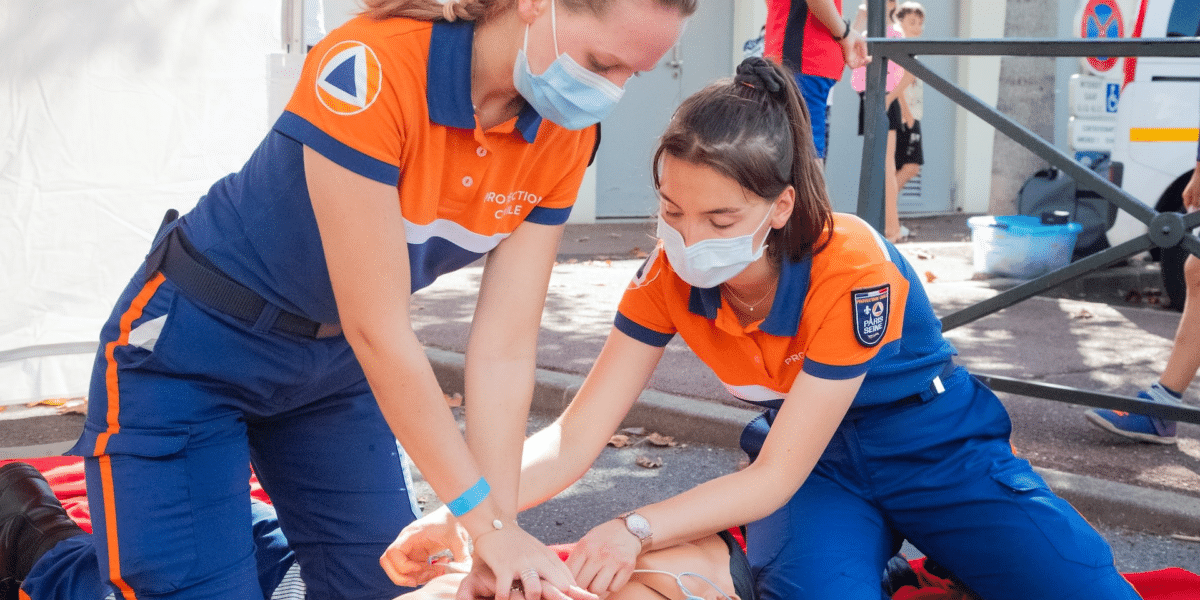 Safeguarding Lives: the Vital Importance of First Aid Knowledge