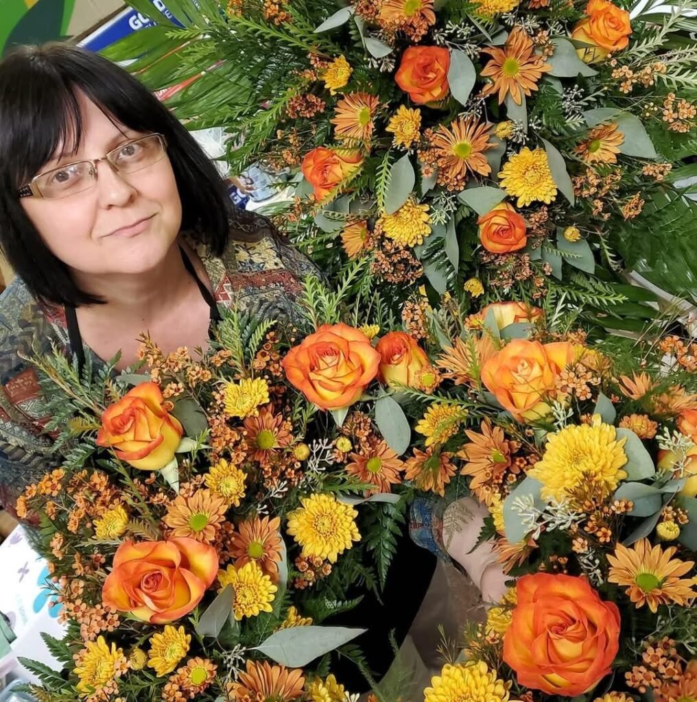 Flo's on Franklin: Floral and Antique Finds in Dwight, IL