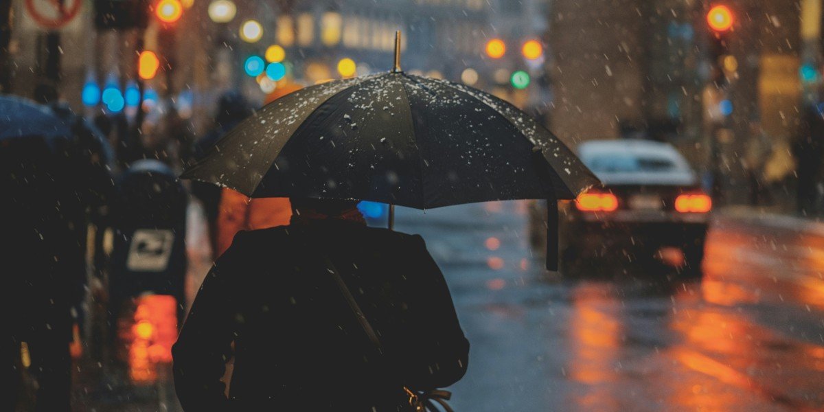 Chicago Braces For Sudden Weather Shift As Rain And Wind Give Way To Freezing Temperatures