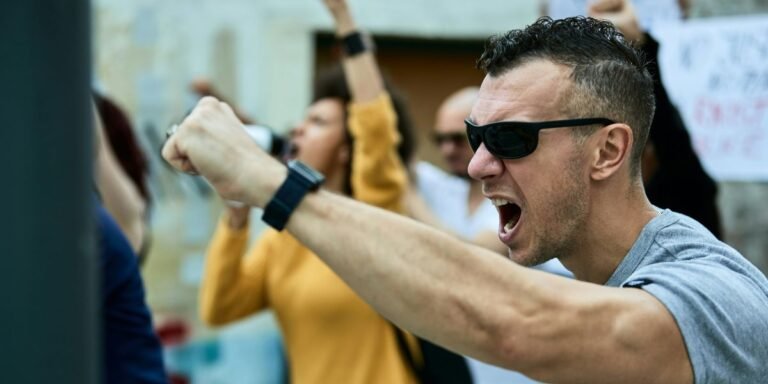 Drivers Rally, History in Motion Illinois Takes a Bold Step Toward Rideshare Union Rights