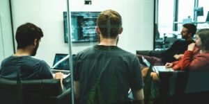 Training Camp and the Role of Leadership Structure in Modern Professional IT Training Organizations