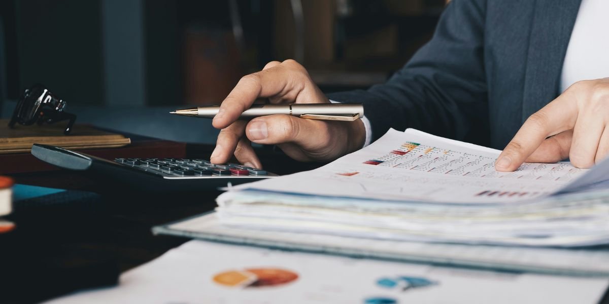 How AE Tax Advisors Helps Investors Qualify for Active Loss Treatment