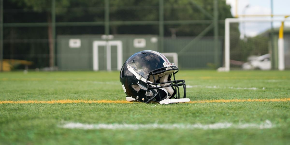 Chicago Bears Trade Gervon Dexter to Falcons on Cut Day as Rookie Jordan van den Berg Reshapes the Defensive Line