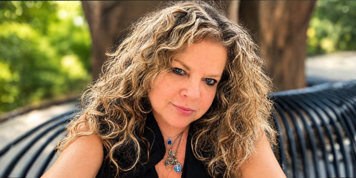 Dar Dowling on Why Publishing a Book Is Only the Beginning