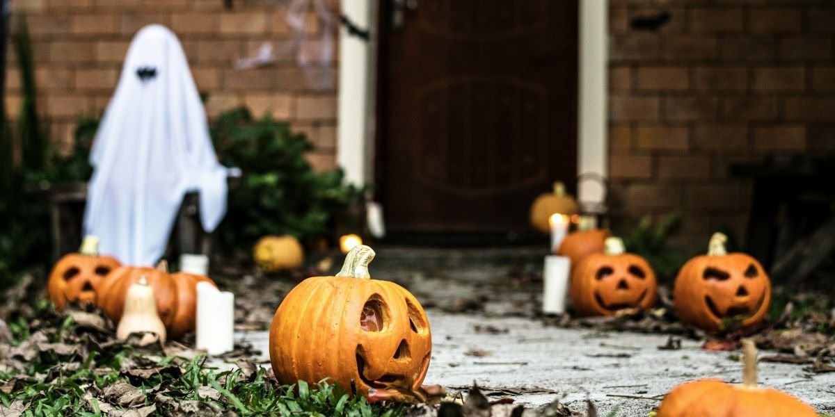 Haunted Halsted Turns 30 as Northalsted Businesses Open for Daytime Trick-or-Treating on Halloween